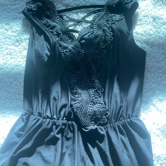 Lace Black Tank Top - Picture 6 of 6